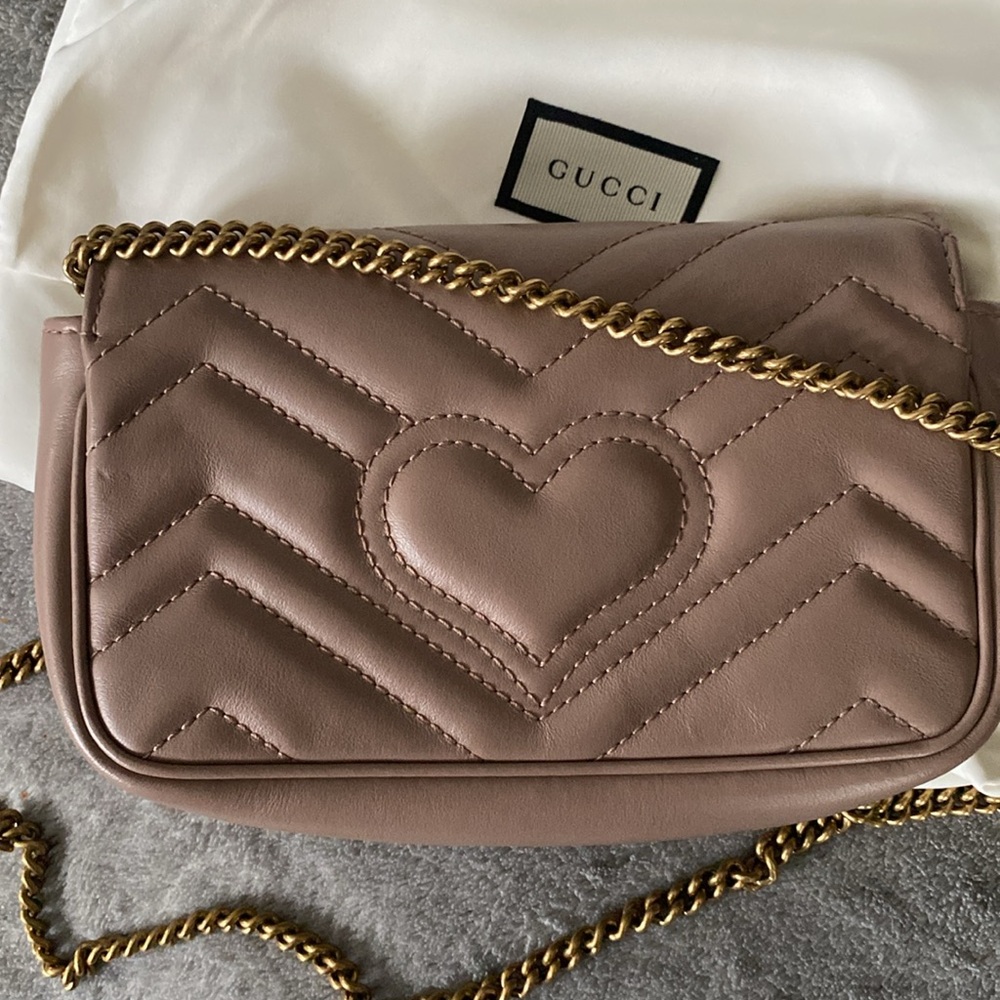 Gucci GG Marmont Super Mini Quilted Leather Shoulder Bag - Picture 6 of 8